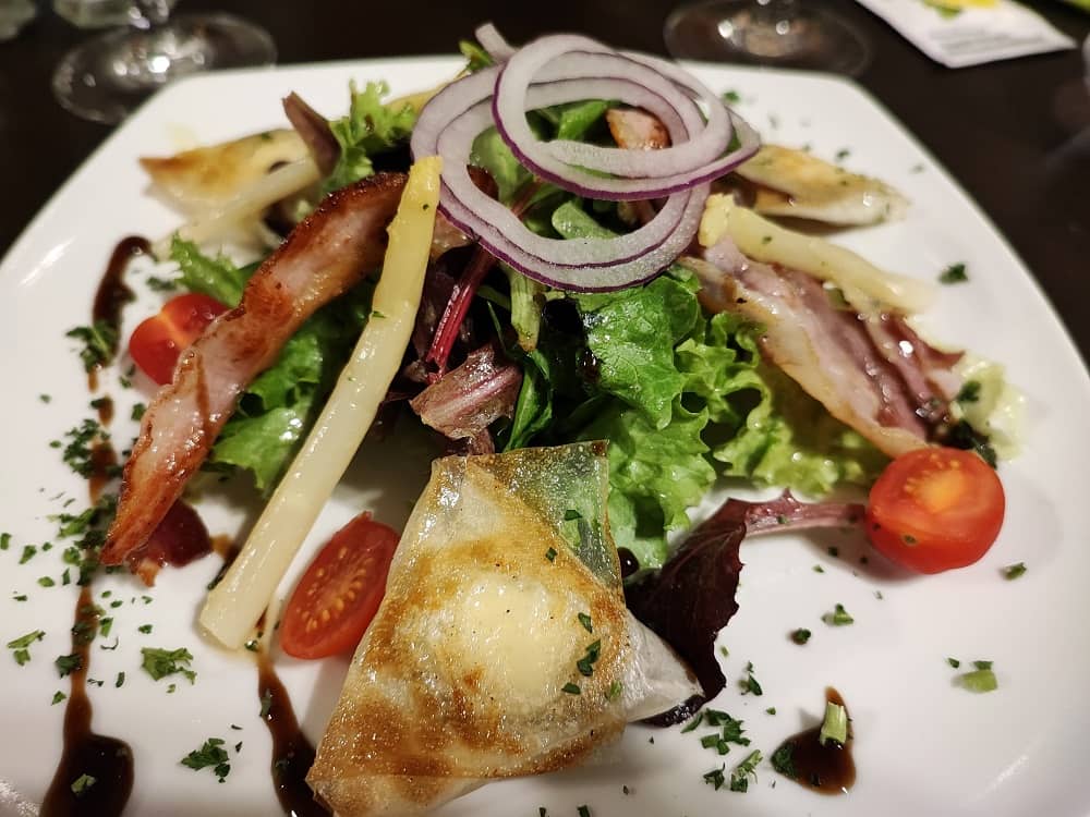 que manger après les fêtes de Noël Jeûner après Noël Carte prépayée repas étudiants 2025 dénutrition dîners entre inconnus repas 1€ étudiants gastronomie estivale var