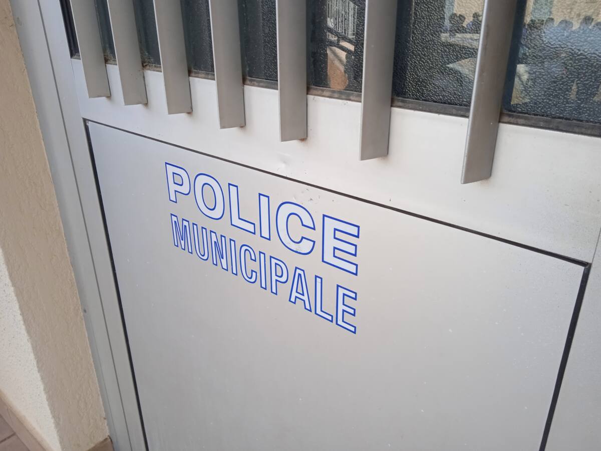 Marseille Gassin RD98 Accident Six-Fours-les-Plages Niçois percuté Marseille homme tué voiture