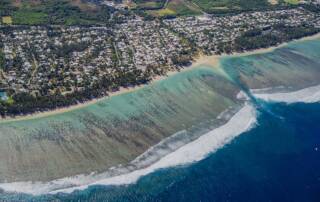 Plage_et_récif_de_La_Réunion