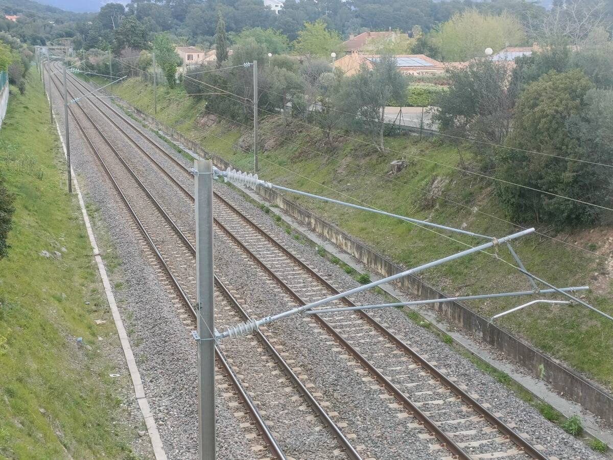 RAILS TRAIN SANARY (3) TRégion Sud nouveaux trains rain ZOU Cassis Toulon Rails Train Train ZOU Marseille