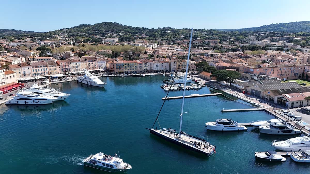 météo week-end Var Saint-Tropez et son port vue par drone