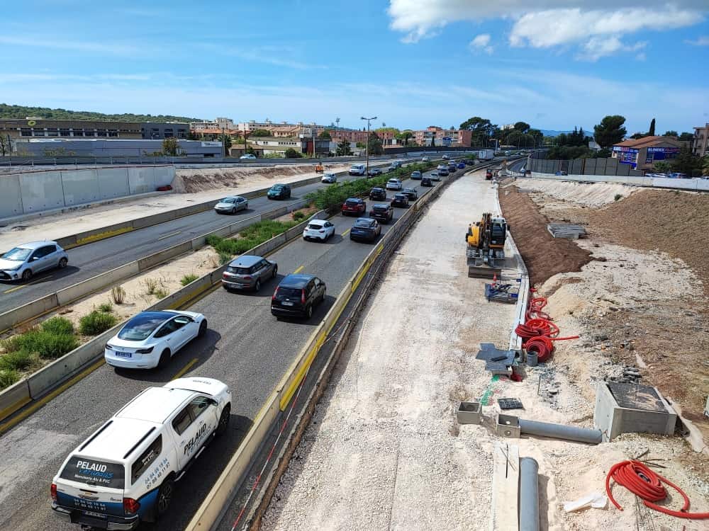 pourquoi il y a des bouchons protestation A8 perturbations Toulon 30 octobre Déplacement du radar à Toulon sur l'A57 accident a57 embouteillages toulon