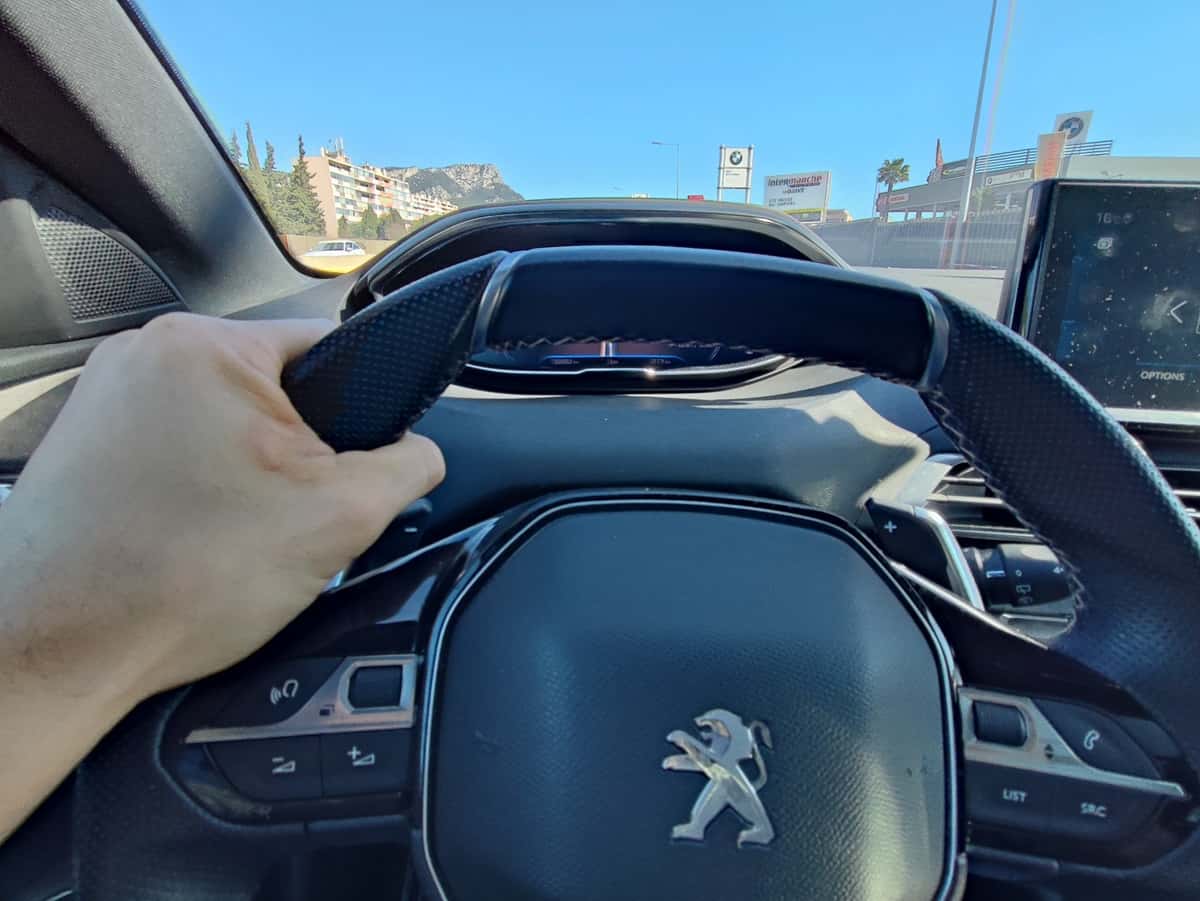 grand excès de vitesse délit voitures radar Alpes-Maritimes autoécole Conduite stupéfiants Var accidents mortels sécurité routière voitures radars privées Var sécurité routière 2025 Vent fort autoroute Var sécurité conduite suspension permis Alpes-Maritimes auto-école Friends Hyères Primes de transport incivilités au volant cartes grises en 2025 vitesse var téléphone au volant Var homme varois volant motivations du conducteur Toulon déplacements voiture arrêt maladie