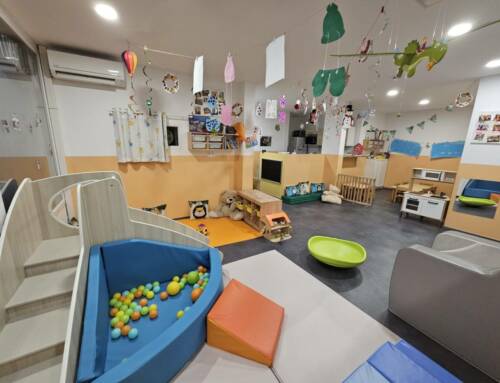 CASE 2 – LE CALENDRIER DE L’AVENT DES ENTREPRISES VAROISES – Professionnels de la petite enfance un soutien indispensable au développement des tout-petits à la micro-crèche Lorenzana