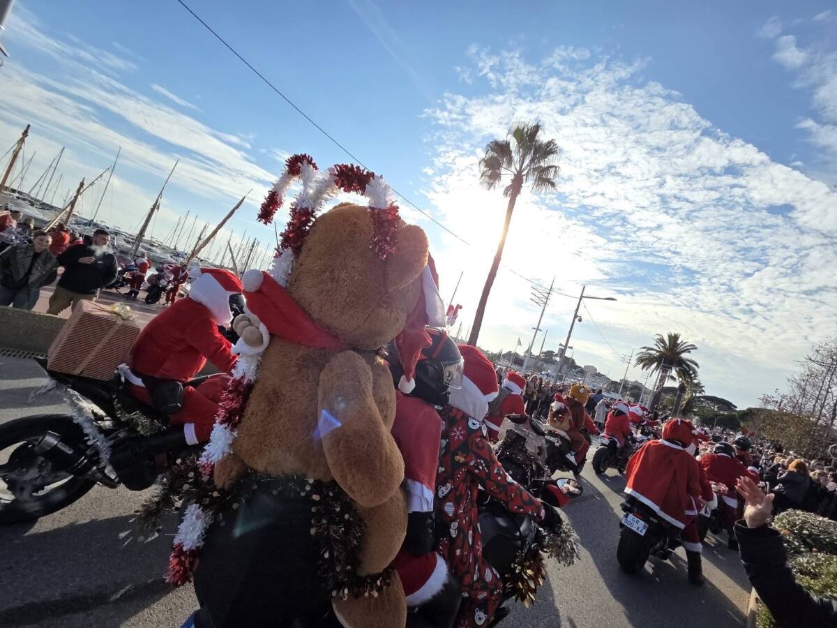 motard de noel parade motards Var Bandol
