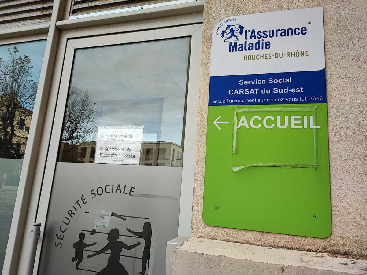 ASSURANCE MALADIE SECU LA CIOTAT télécontrôle Assurance Maladie Plafond indemnités arrêt maladie 1ᵉʳ avril arret maladie report congés payés jours carence fonctionnaires La Ciotat fermeture service publics grippe Var réformes 2024 sécurité sociale