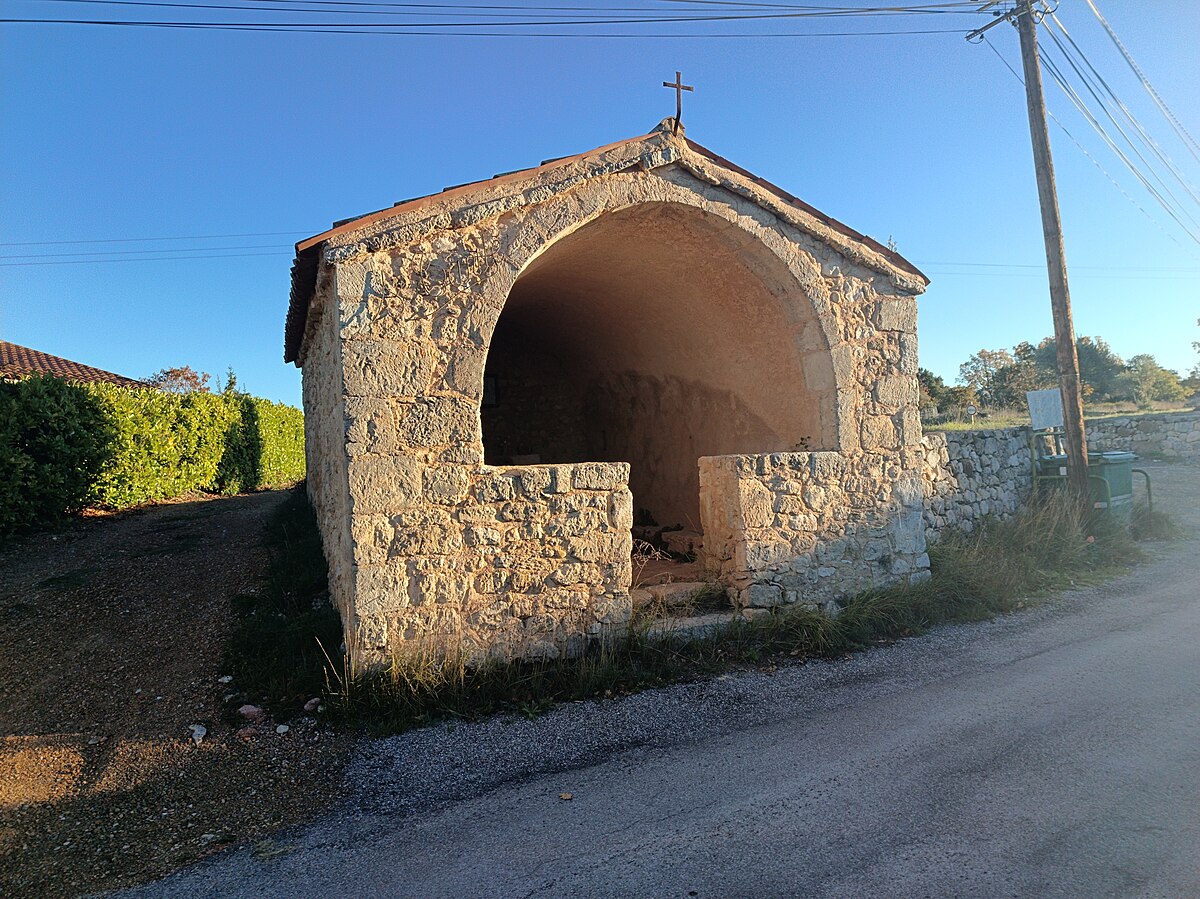 Artignosc-sur-Verdon_-_Chapelle_de_la_Sainte-Trinité chapelle Sainte-Trinité Artignosc-sur-Verdon
