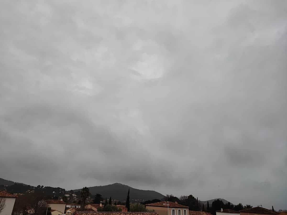 uie Saint-Tropez neige mont Lachens épisode méditerranéen pâques averses var pluie var Météo 9 février var météo var 22 février pluie-inondation var dimanche