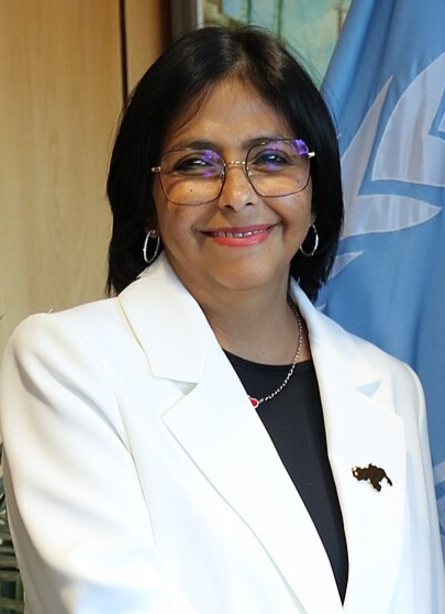 Portrait Delcy Rodríguez, la « Dame de Fer » du chavisme désormais seule à la barre