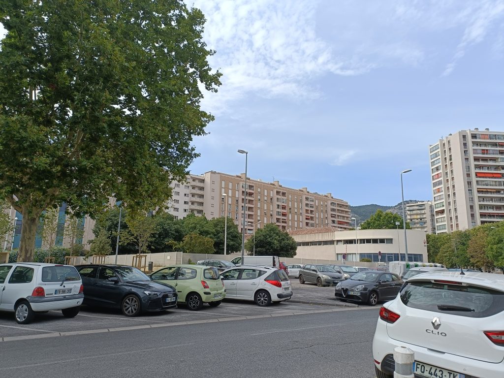 service des plaintes Toulon La Rode Fermeture exceptionnelle Provence-Alpes-Côte d'Azur plus pauvre services