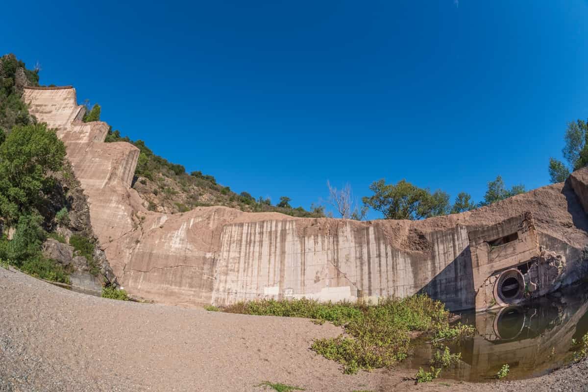 parking Malpasset Fréjus